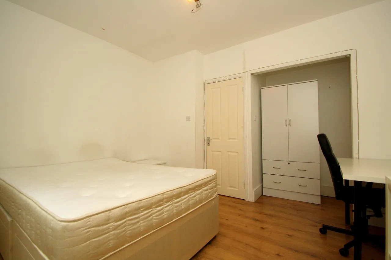 Archway Road, Highgate, N6 4ER, photo 3