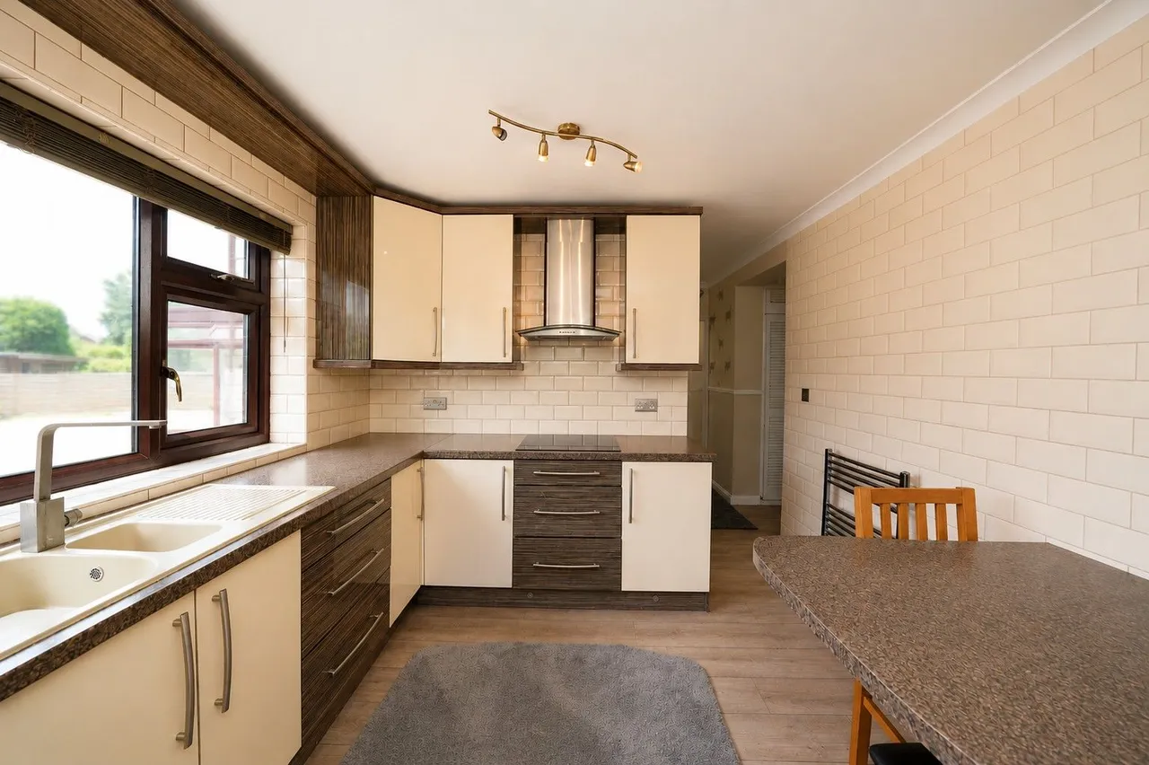 Walsall Road, Great Wyrley, WS6, photo 19