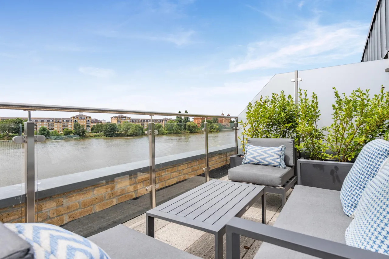 Oxbridge Terrace, Palace Wharf, W6, photo 2
