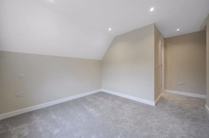 42 Grovelands Road, Purley CR8 4FL, photo 5