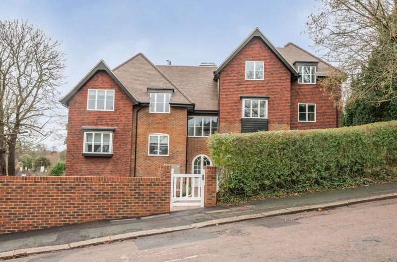 42 Grovelands Road, Purley CR8 4FL, photo 14