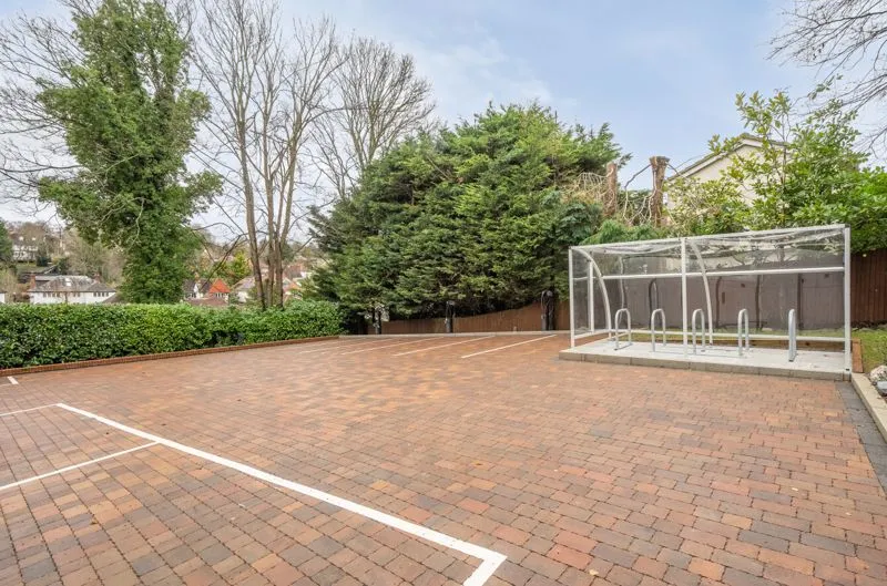 42 Grovelands Road, Purley CR8 4FL, photo 13