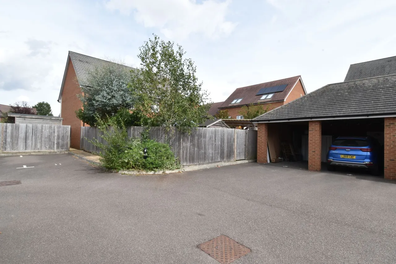 Harrietsham, Maidstone, photo 16