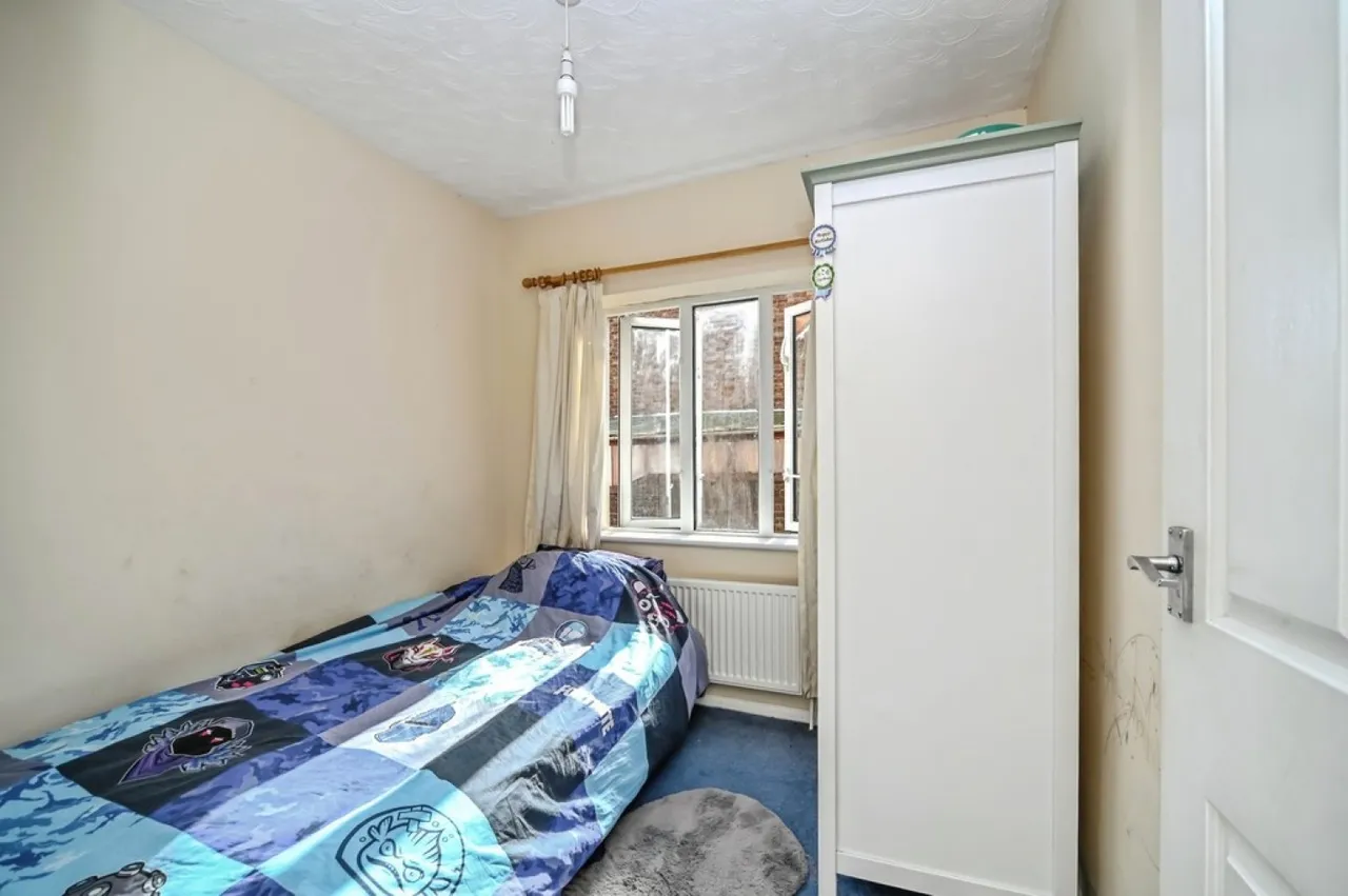 Goldington Avenue,Bedford, photo 6