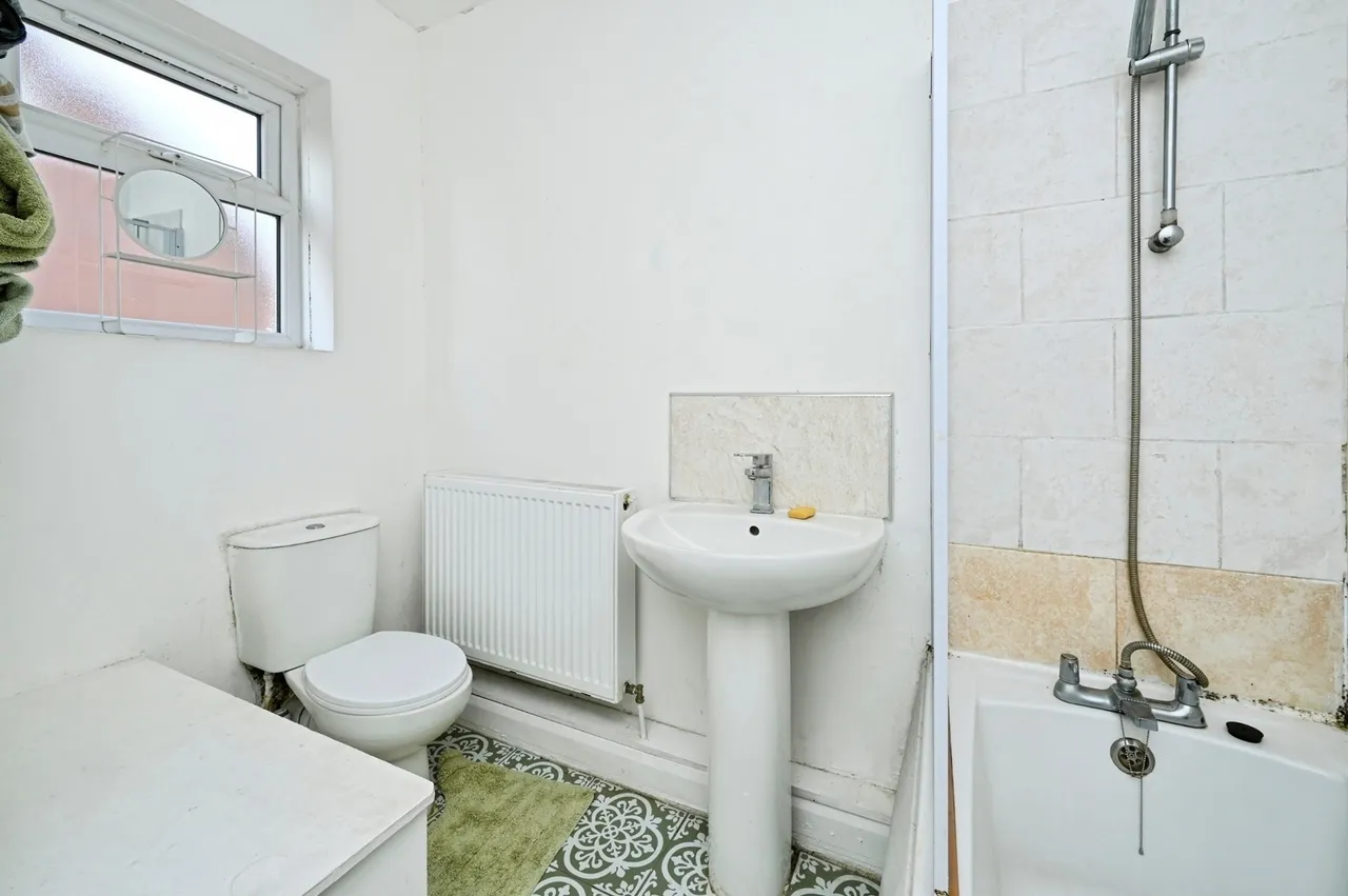 Mary Street, Kirkby-in-Ashfield, NG17, photo 8