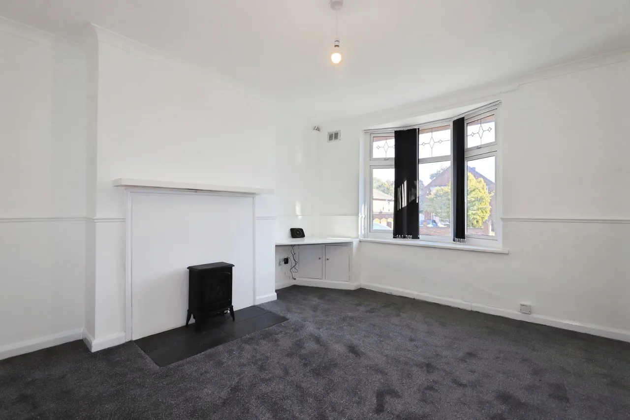 Pear Tree Lane, Wolverhampton, WV11, photo 3