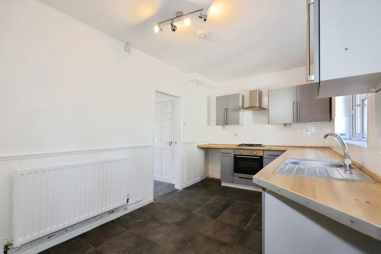 Pear Tree Lane, Wolverhampton, WV11, photo 5