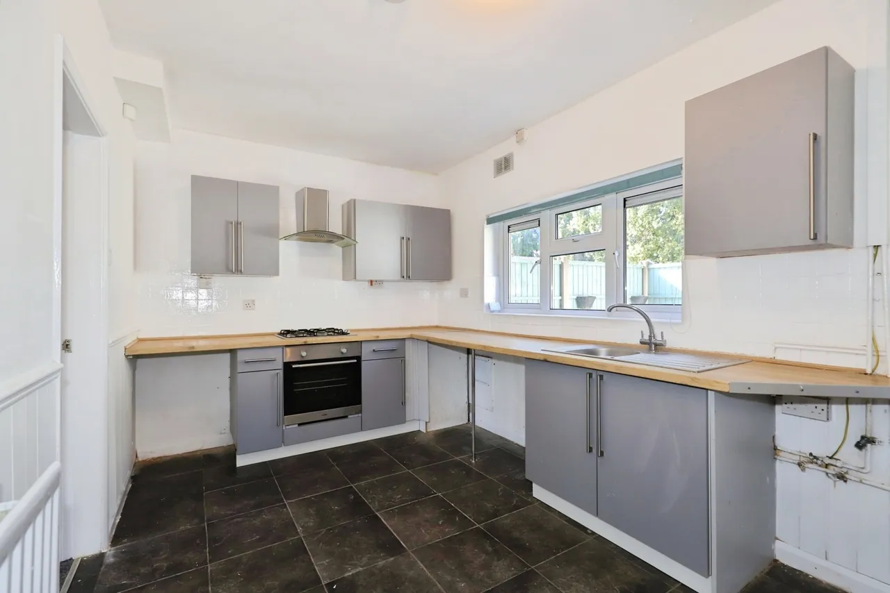 Pear Tree Lane, Wolverhampton, WV11, photo 6