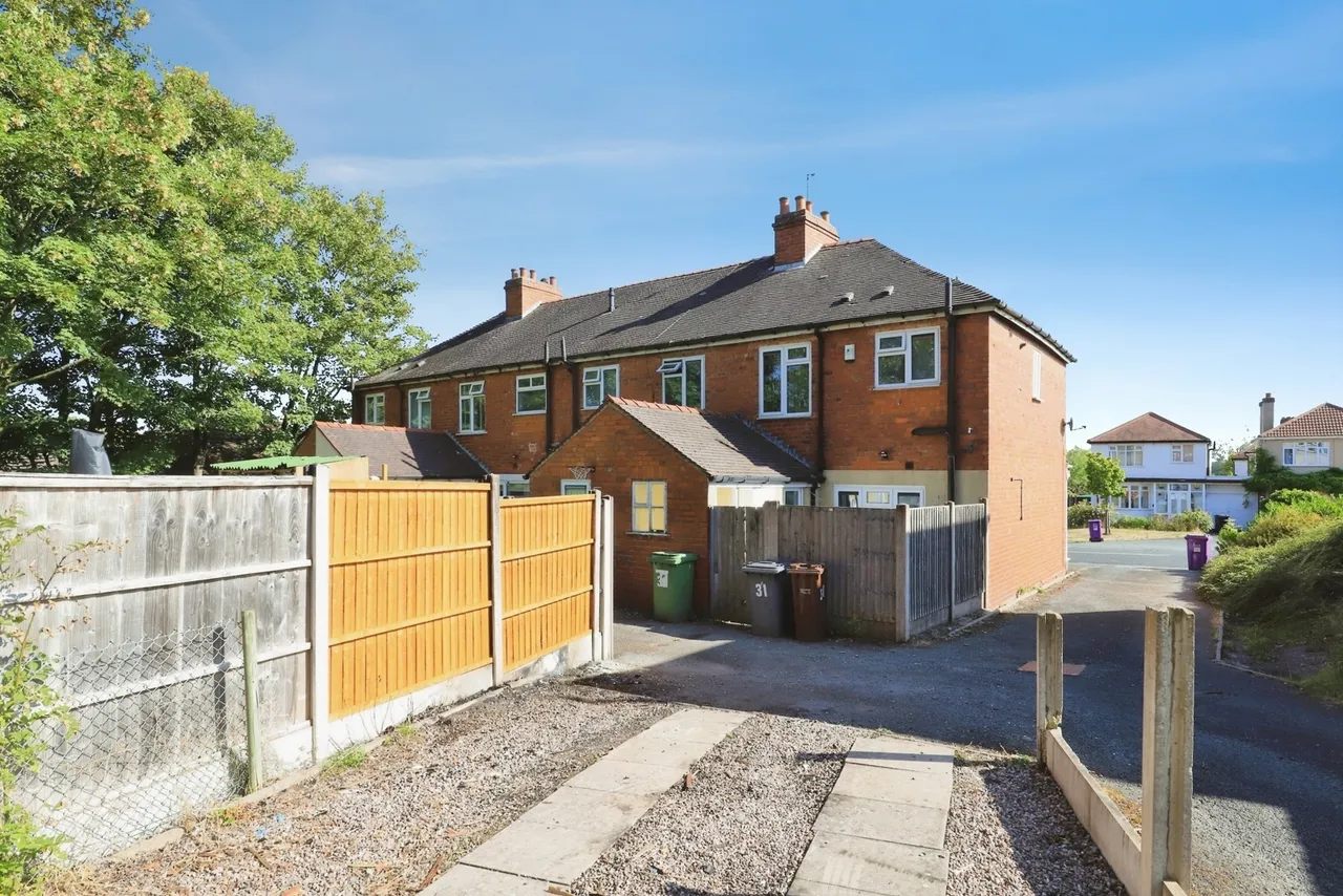 Pear Tree Lane, Wolverhampton, WV11, photo 13