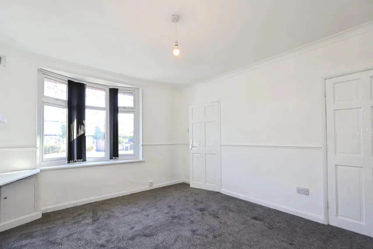 Pear Tree Lane, Wolverhampton, WV11, photo 4