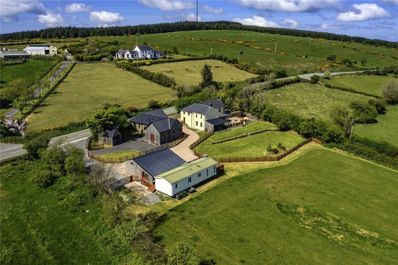 7 bed house for sale, Glandwr, Whitland, SA34