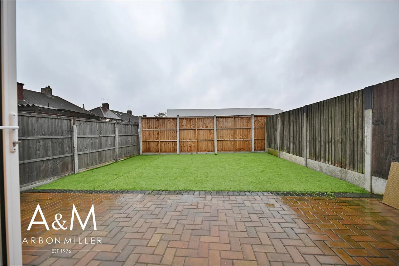 New North Road, Hainault, Essex, Ilford, IG63DY, photo 20