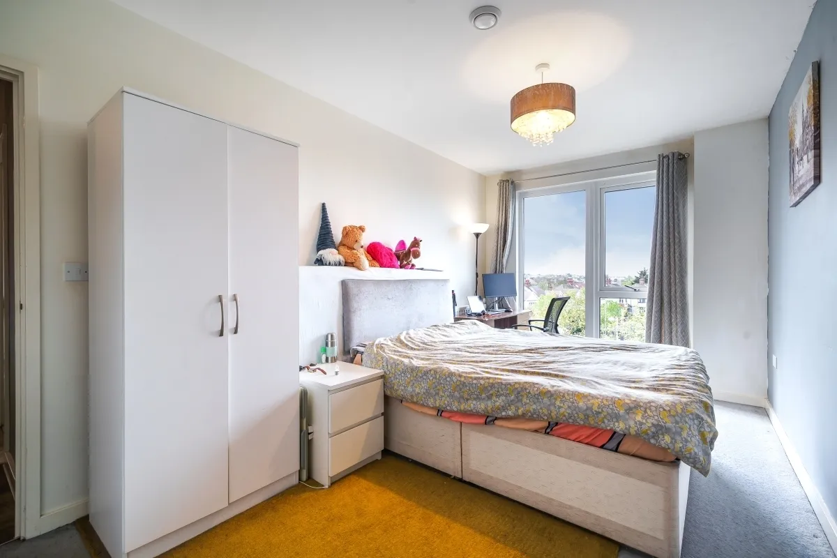 Cricklewood Lane London NW2, photo 5