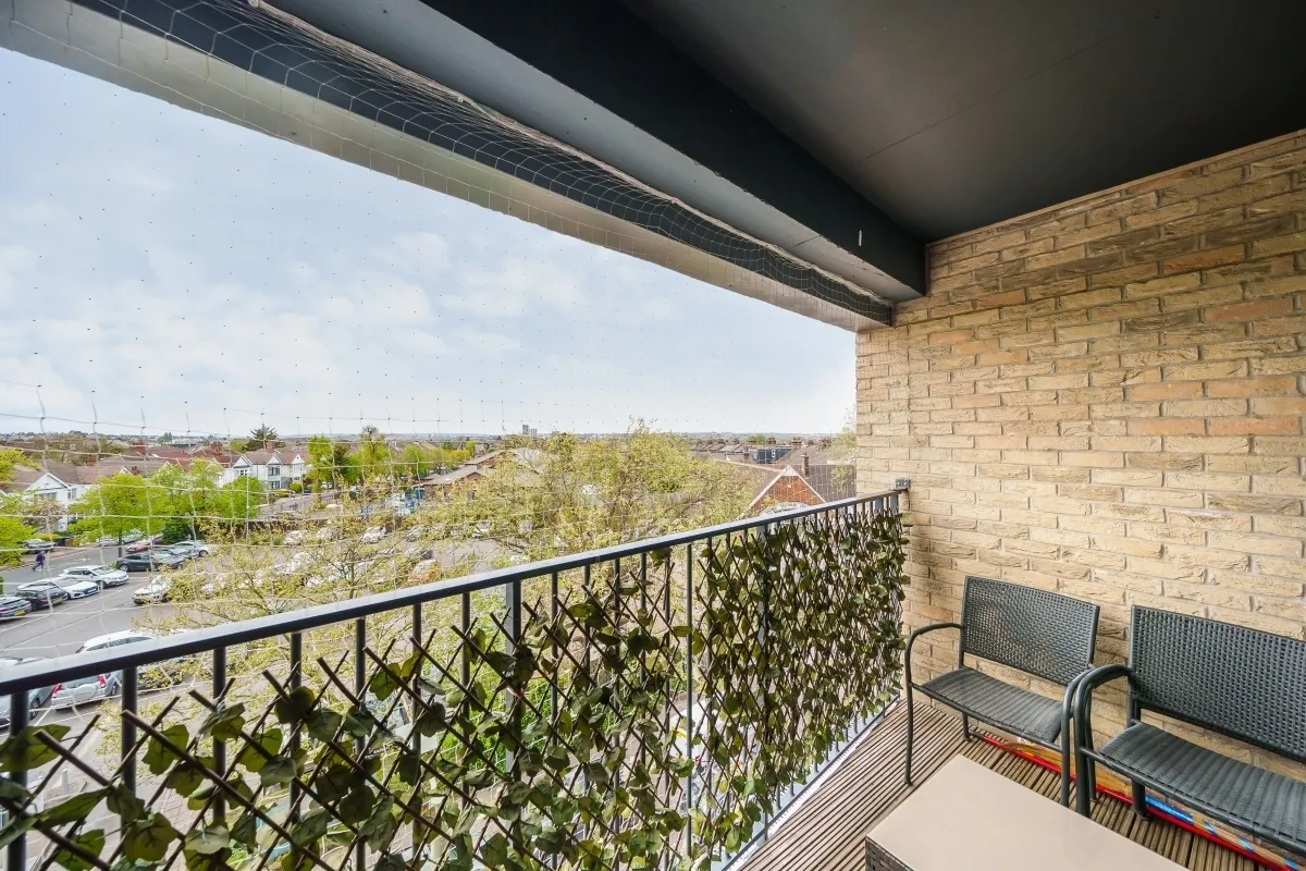 Cricklewood Lane London NW2, photo 8