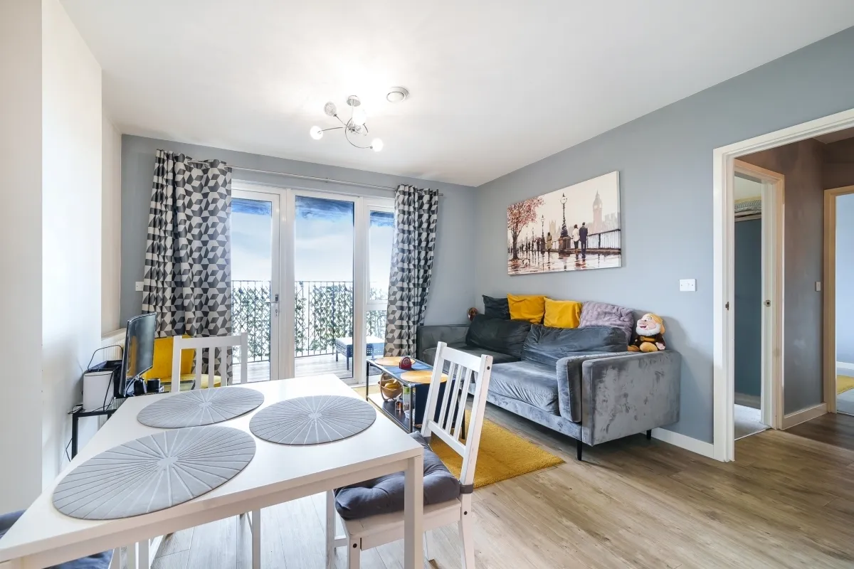 Cricklewood Lane London NW2, photo 2