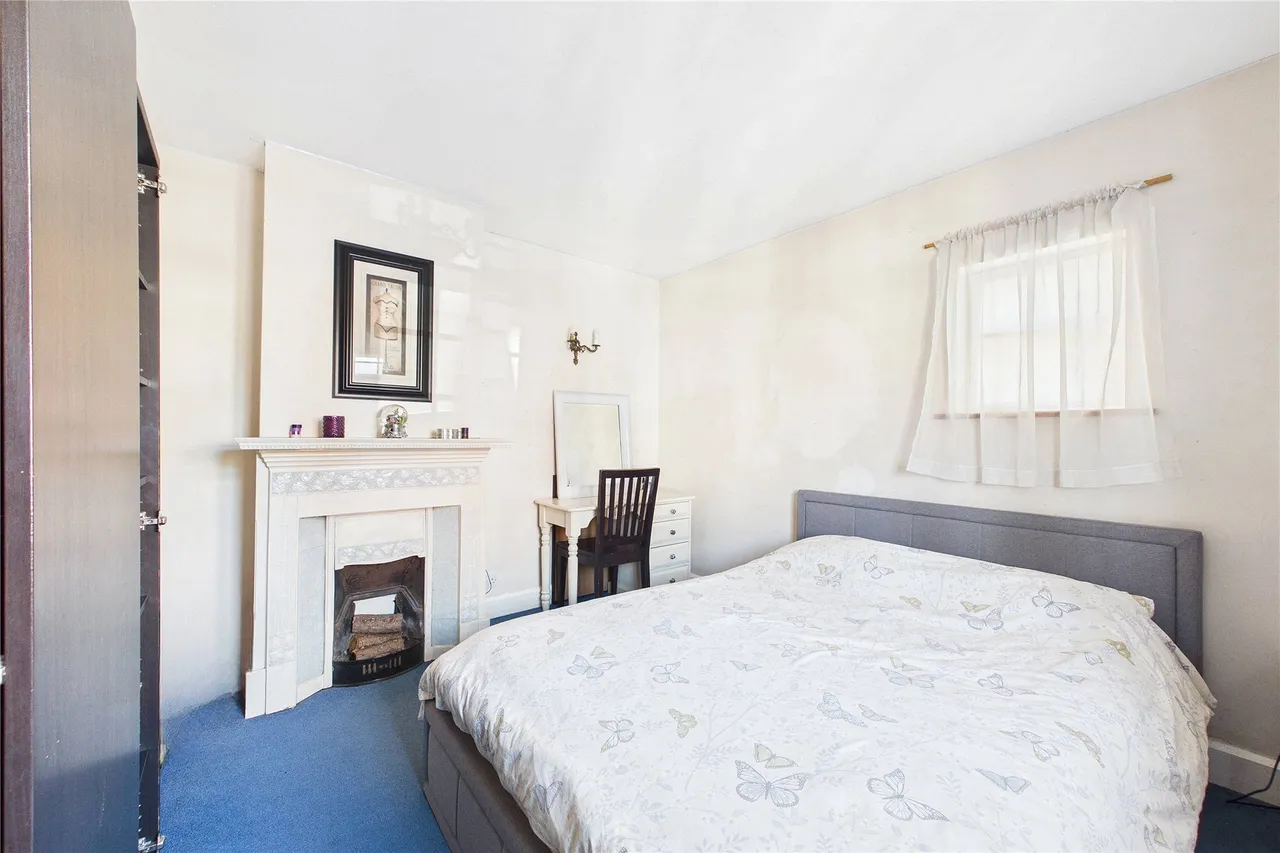 Grasmere Road, Lightwater, GU18, photo 12