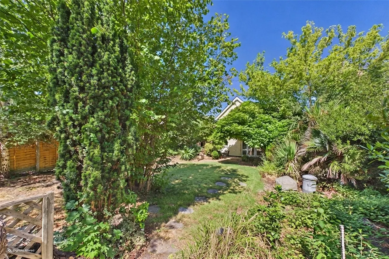 Grasmere Road, Lightwater, GU18, photo 21