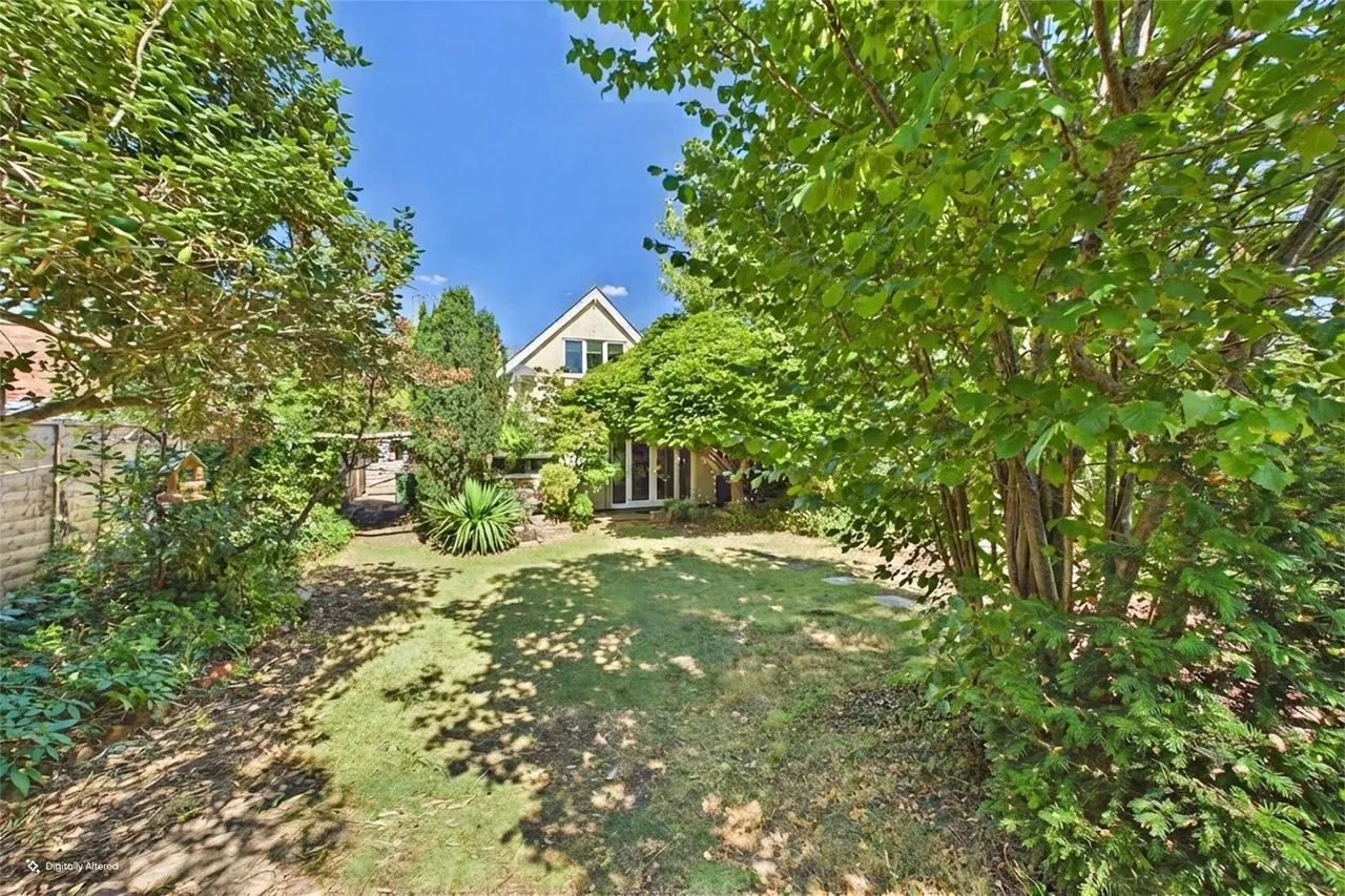 Grasmere Road, Lightwater, GU18, photo 2