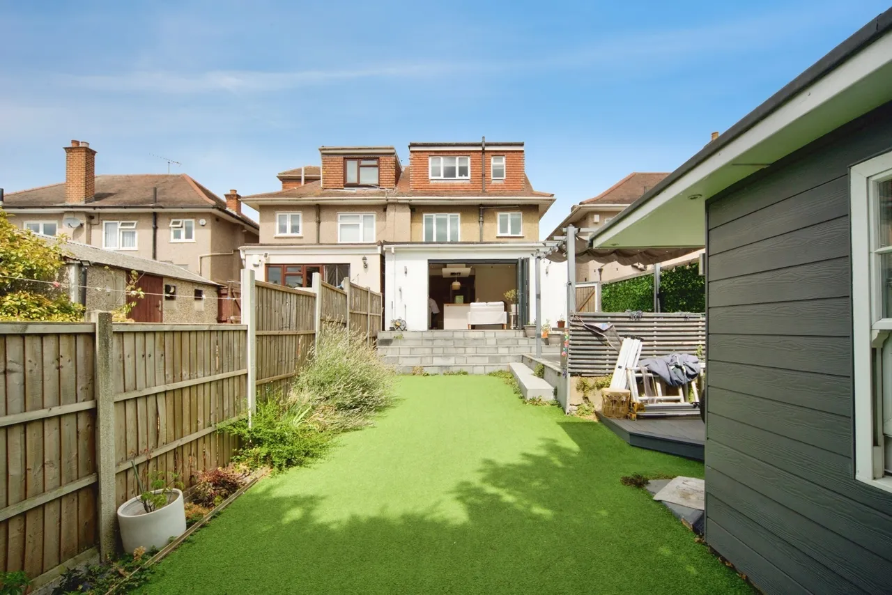 Lowshoe Lane, Collier Row, Havering, RM5, photo 19