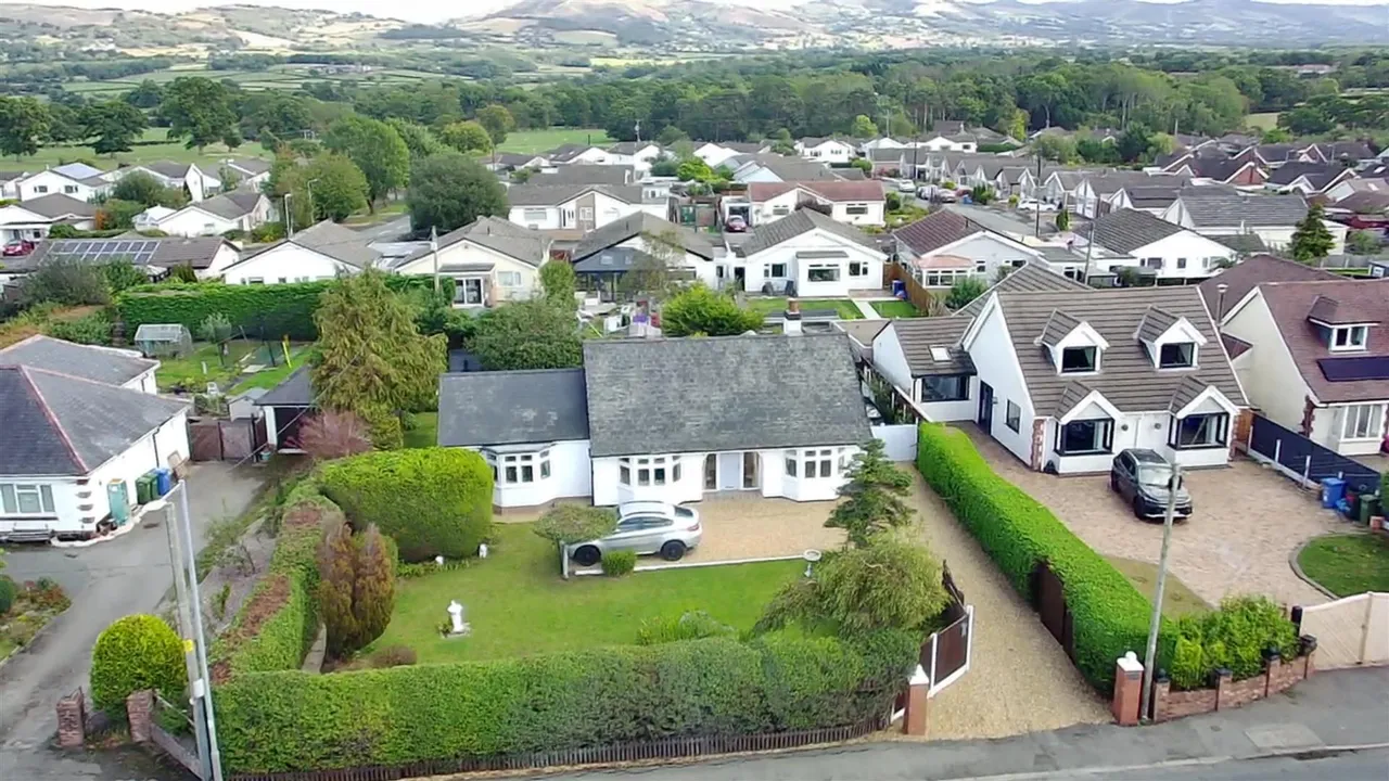 Weycote Upper Denbigh Road, St. Asaph, LL17, photo 40
