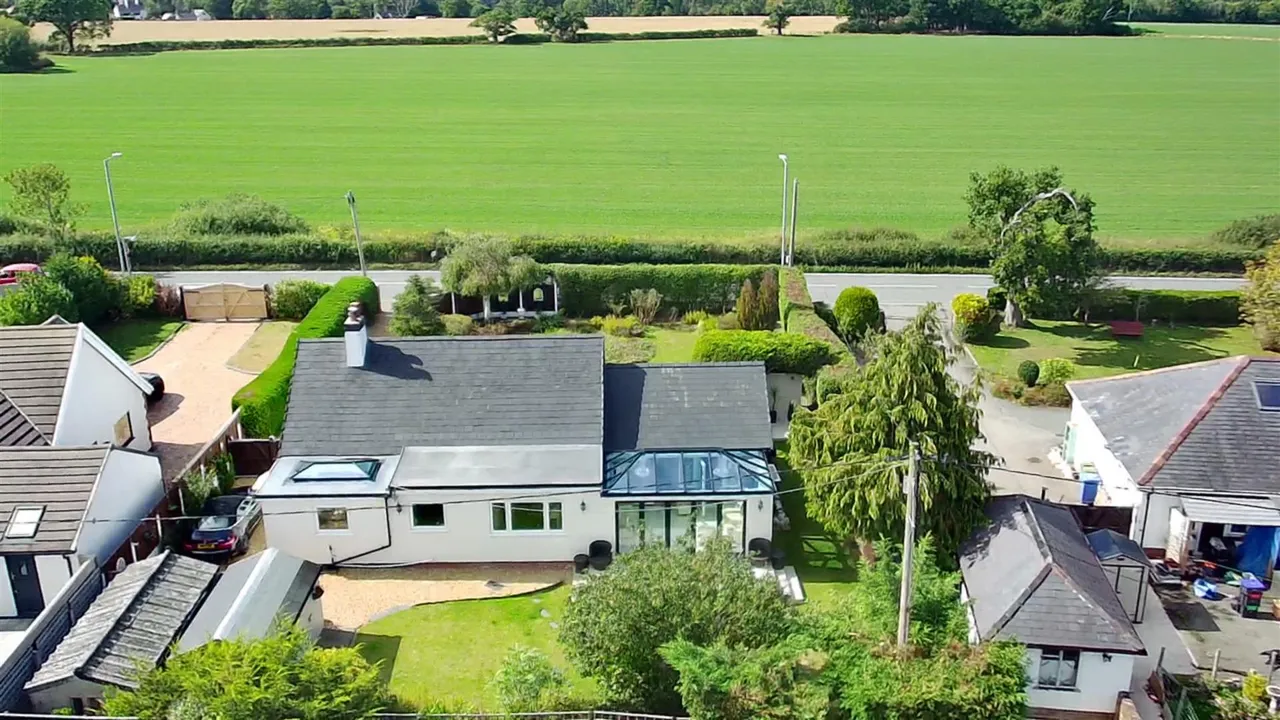 Weycote Upper Denbigh Road, St. Asaph, LL17, photo 2