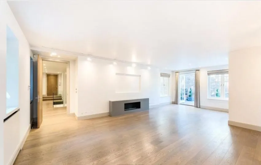 2 bed flat to rent, Palace Gate, Kensington, W8