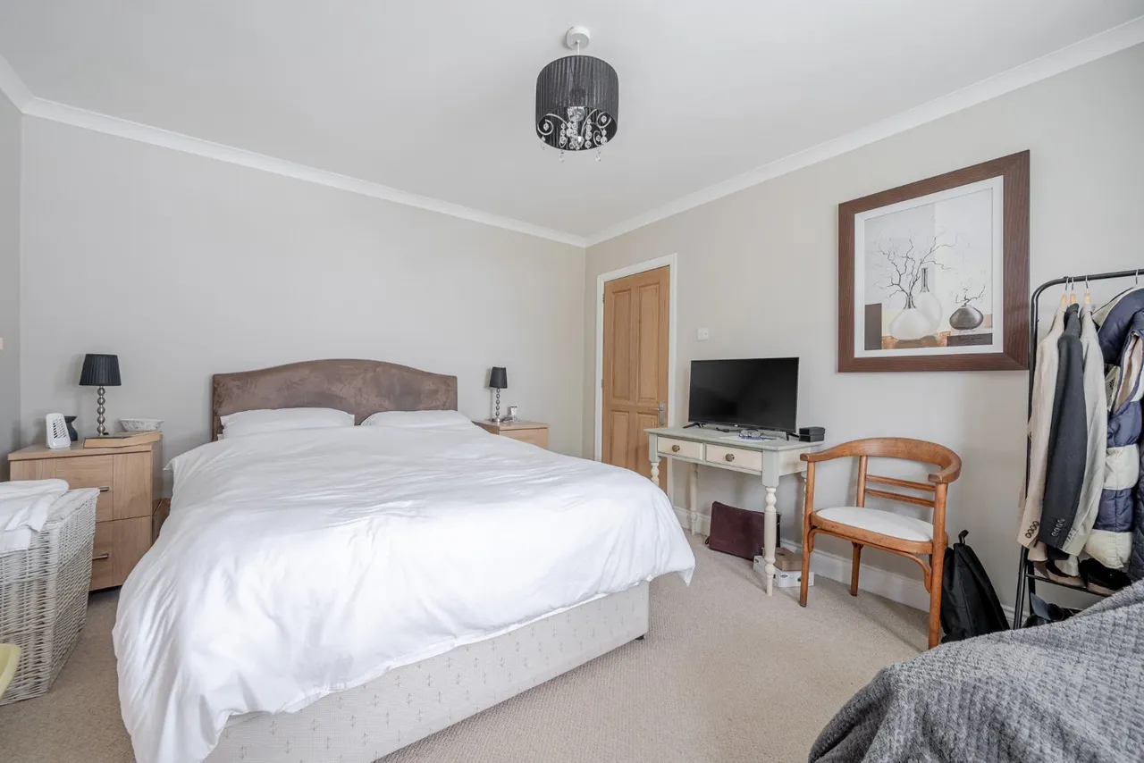 Brook Lane, Sarisbury Green, SO31, photo 9