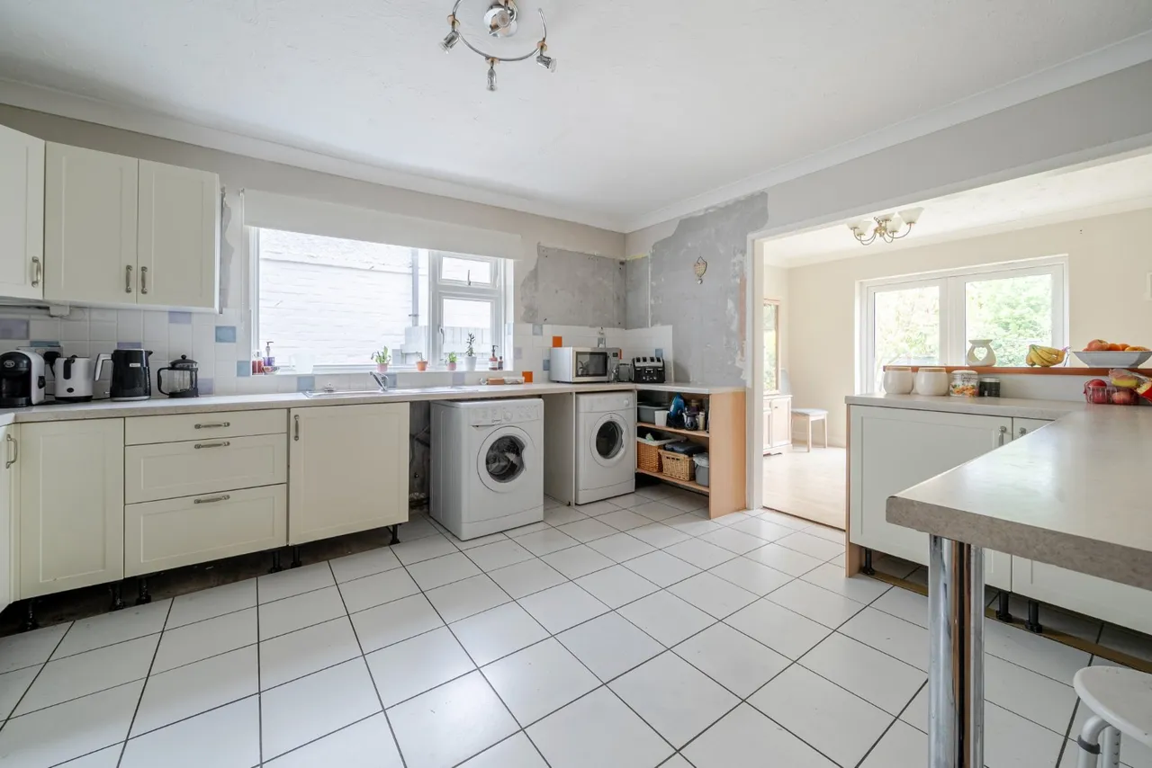 Brook Lane, Sarisbury Green, SO31, photo 6