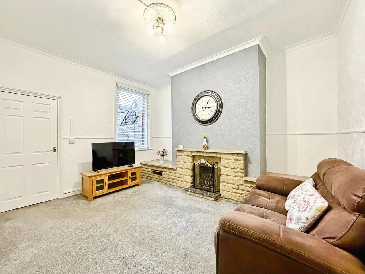 Oswin Avenue, Forest Hall, NE12, photo 6
