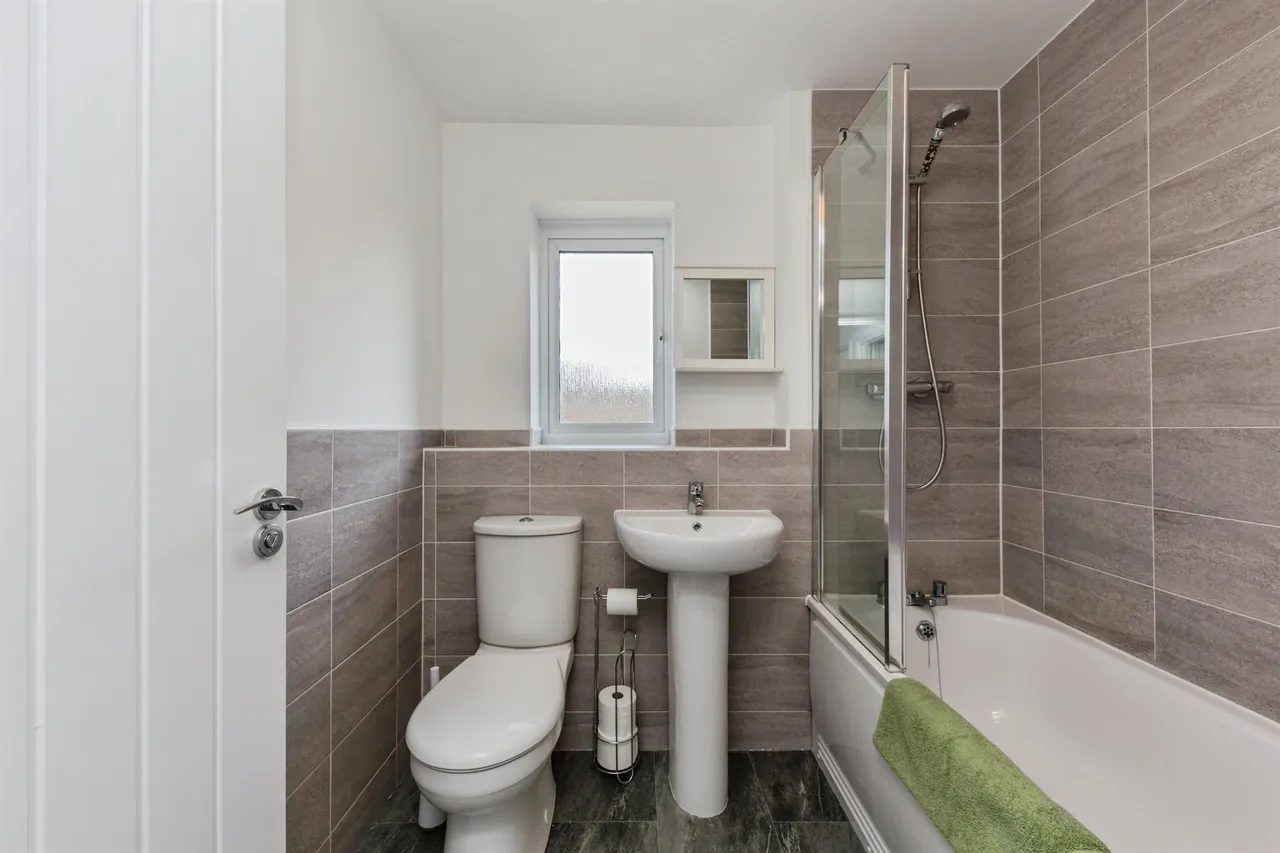 Heath Place, Winsford, CW7, photo 23