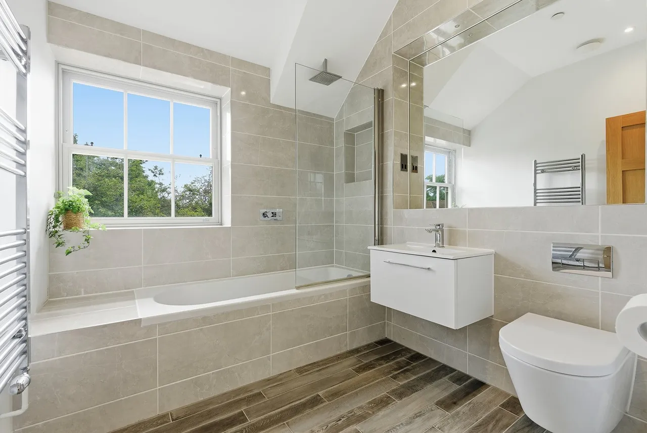 The Mews, Windsor End, HP9, photo 14