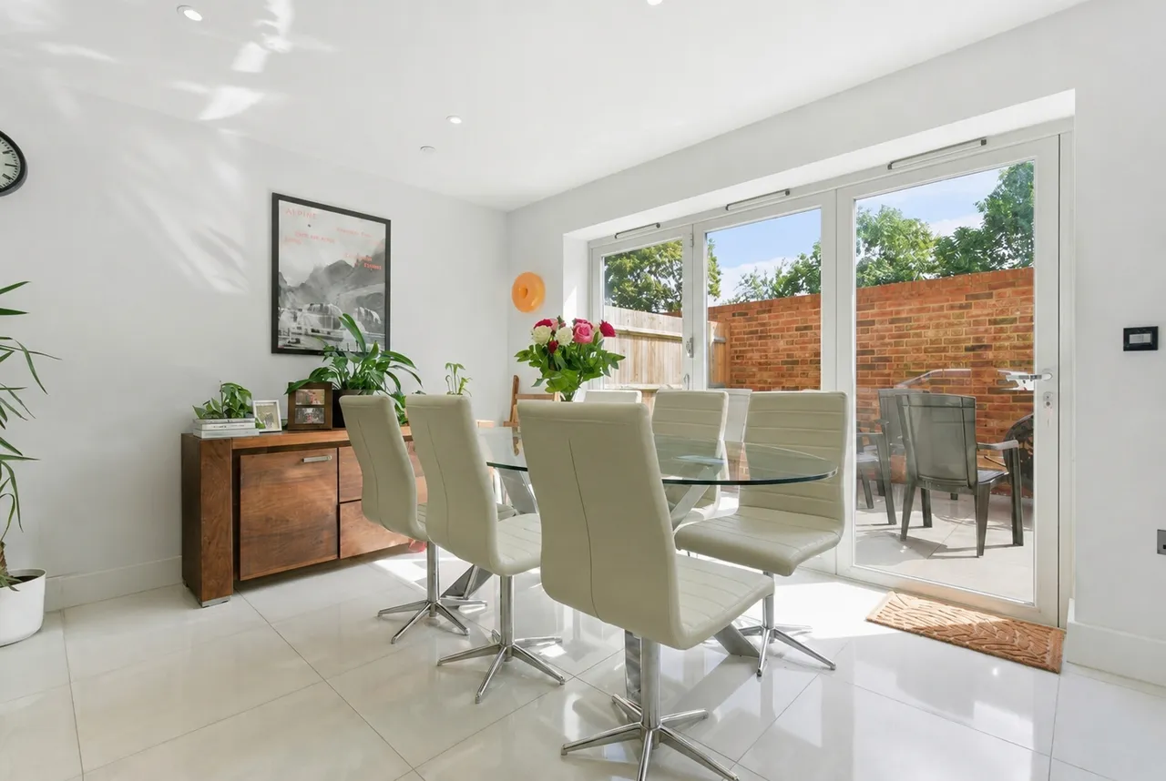 The Mews, Windsor End, HP9, photo 5