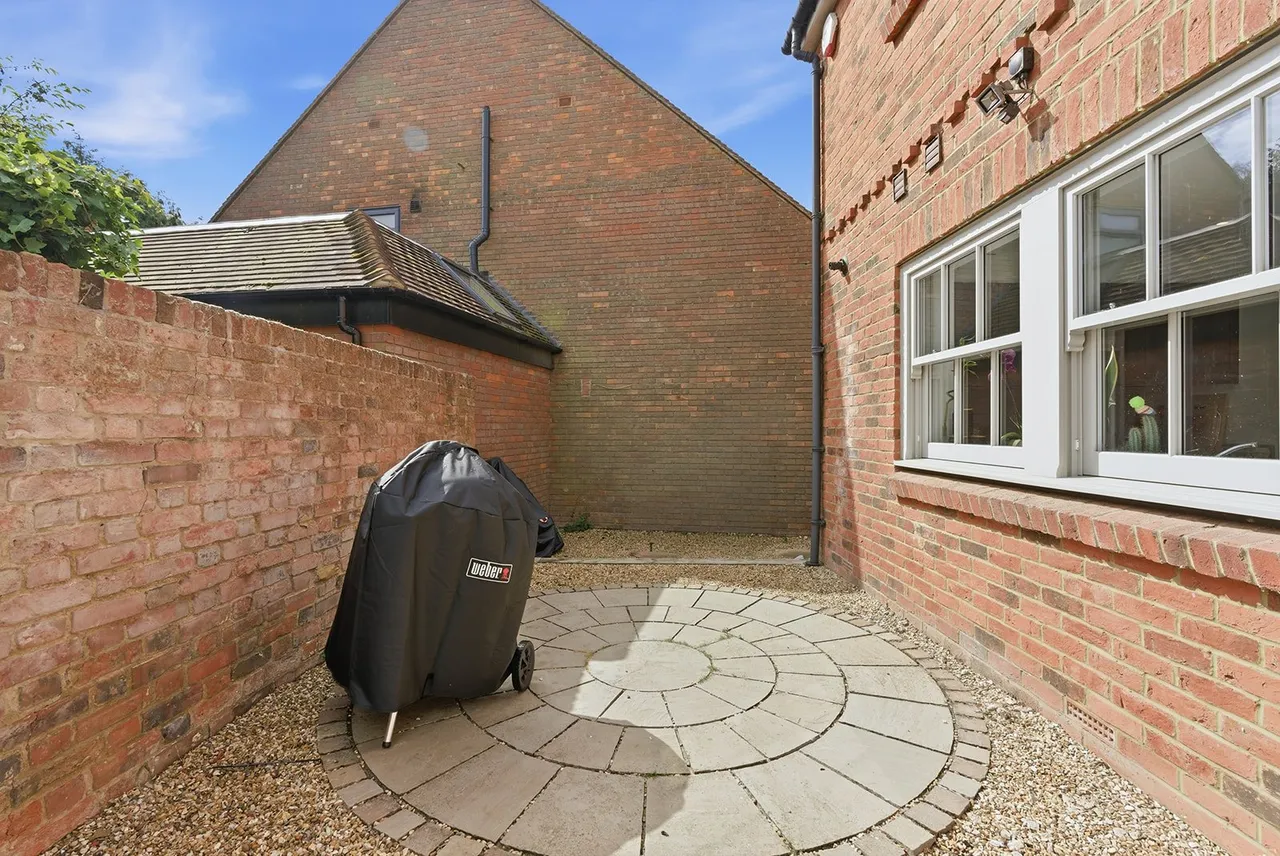 The Mews, Windsor End, HP9, photo 16