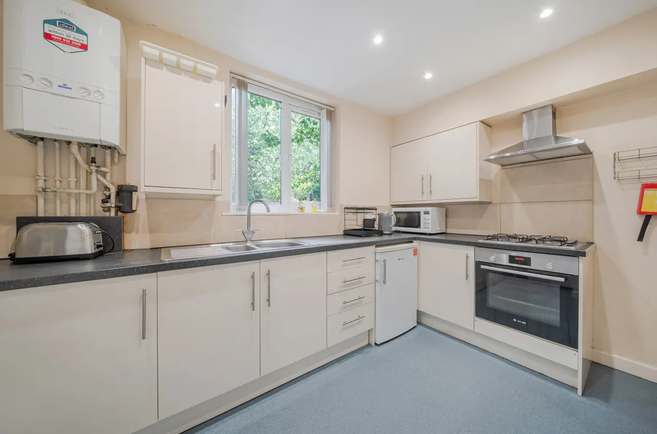 Greyshiels Avenue, Headingley, LS6, photo 2