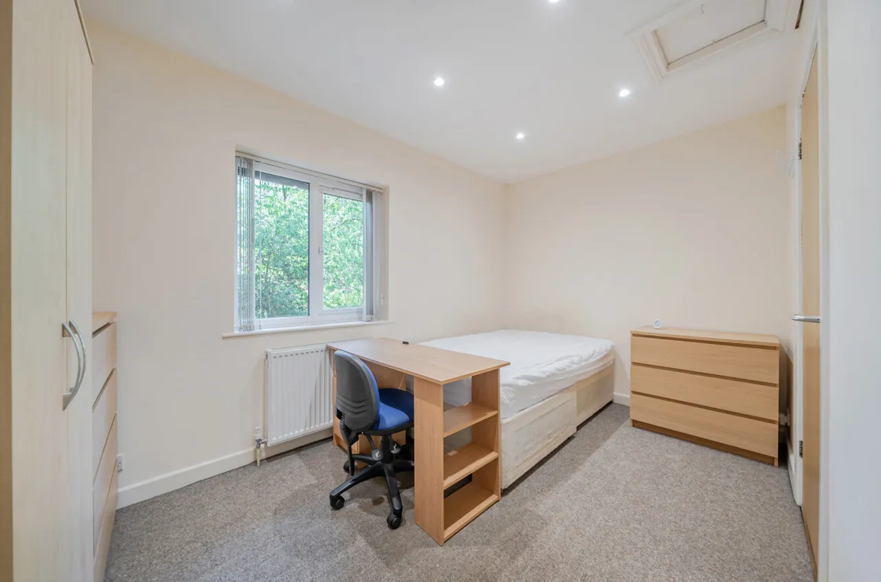 Greyshiels Avenue, Headingley, LS6, photo 14