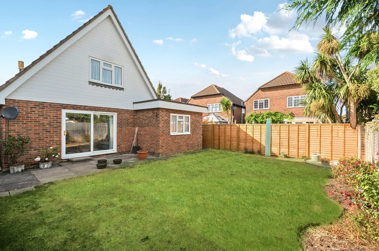Maytree Close, Angmering, BN16, photo 10