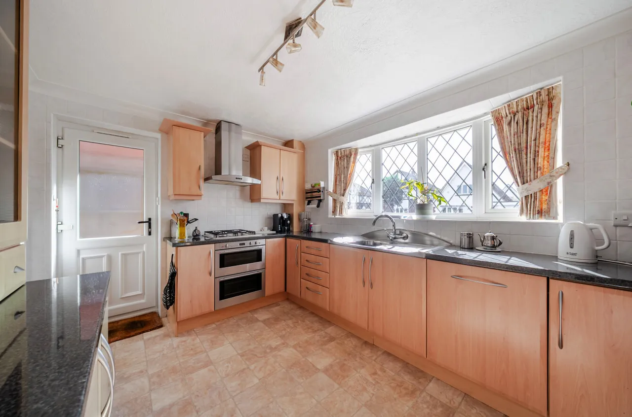 Maytree Close, Angmering, BN16, photo 22