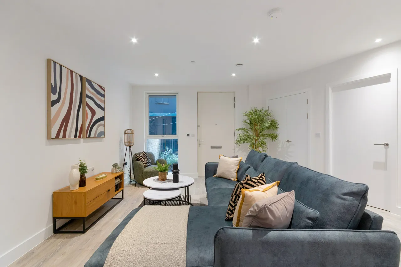 Civic Street, Hounslow, TW3, photo 6