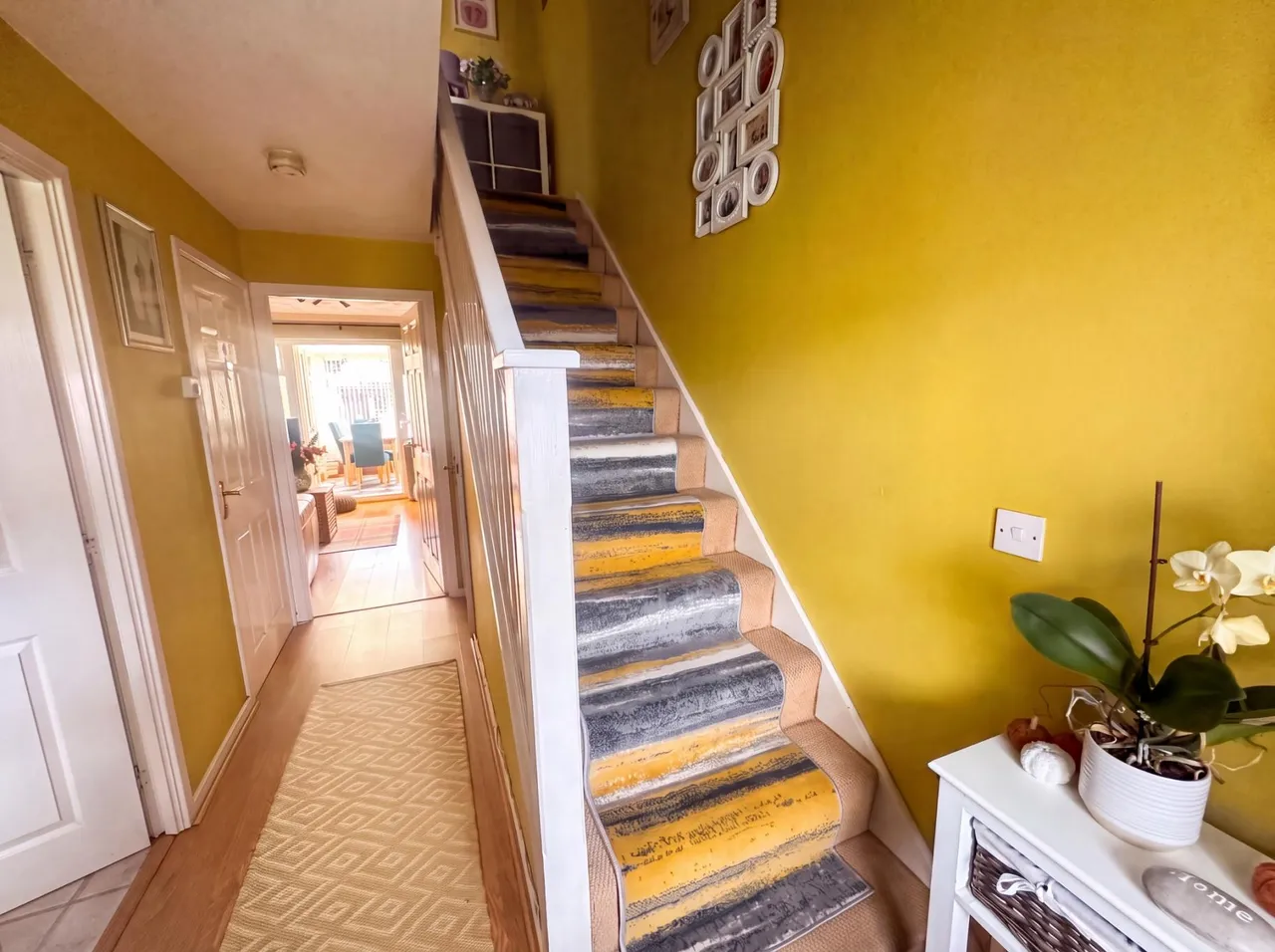Haselbury Corner, Nuneaton, CV10, photo 6