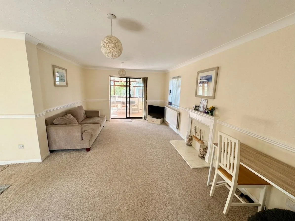 Broadlands Avenue, New Romney, TN28, photo 13