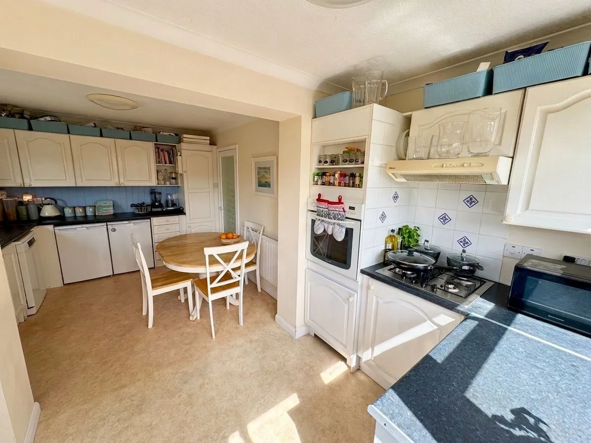 Broadlands Avenue, New Romney, TN28, photo 9