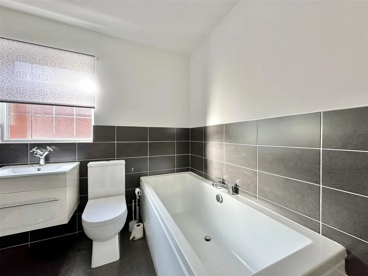 Seymour Grove, Marple, SK6, photo 13