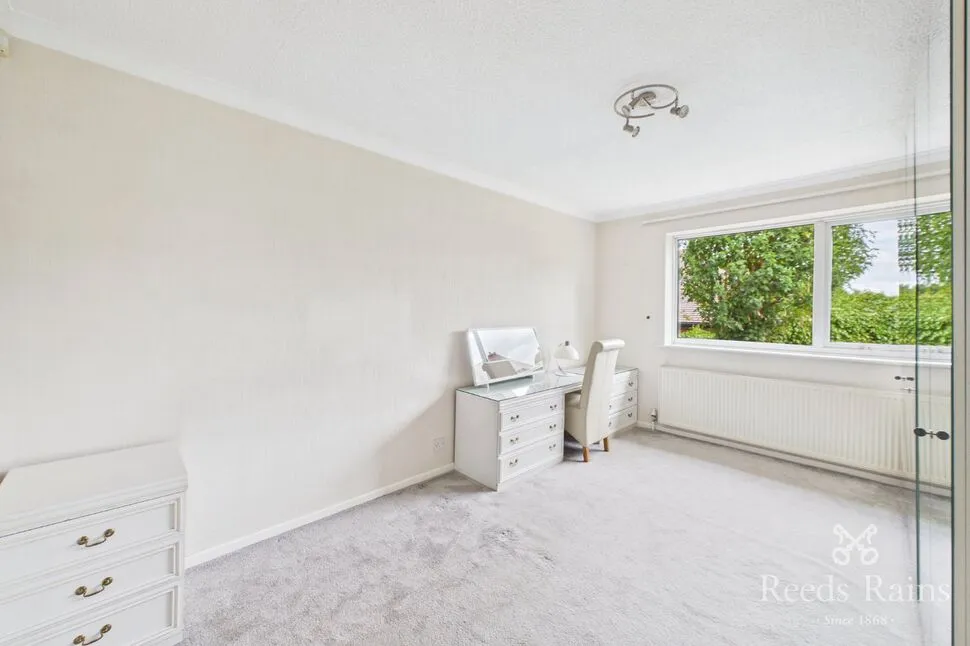 Northfield Lane, Horbury, West Yorkshire, WF4, photo 10