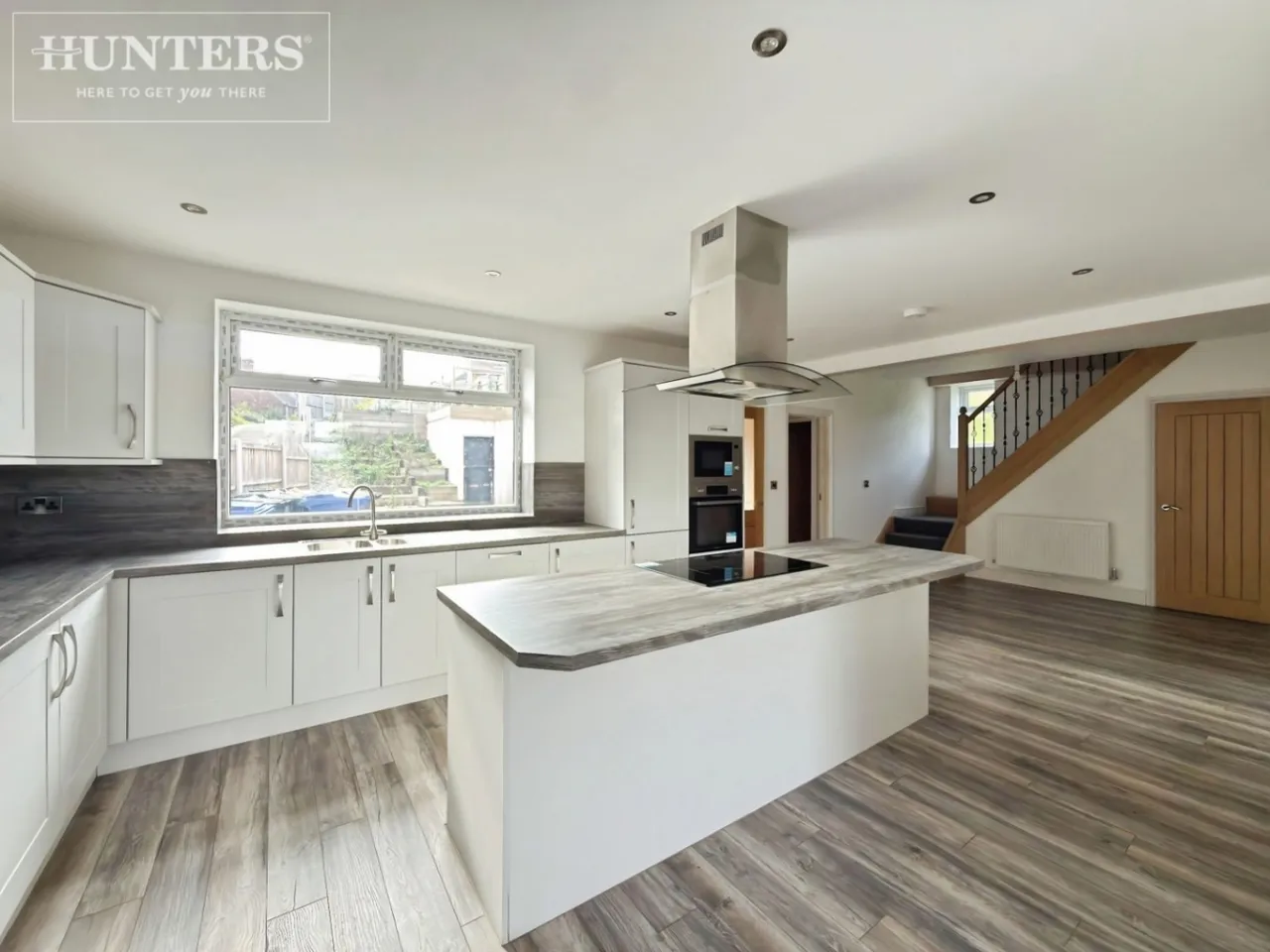 Milton Road, Hoyland, S74, photo 4