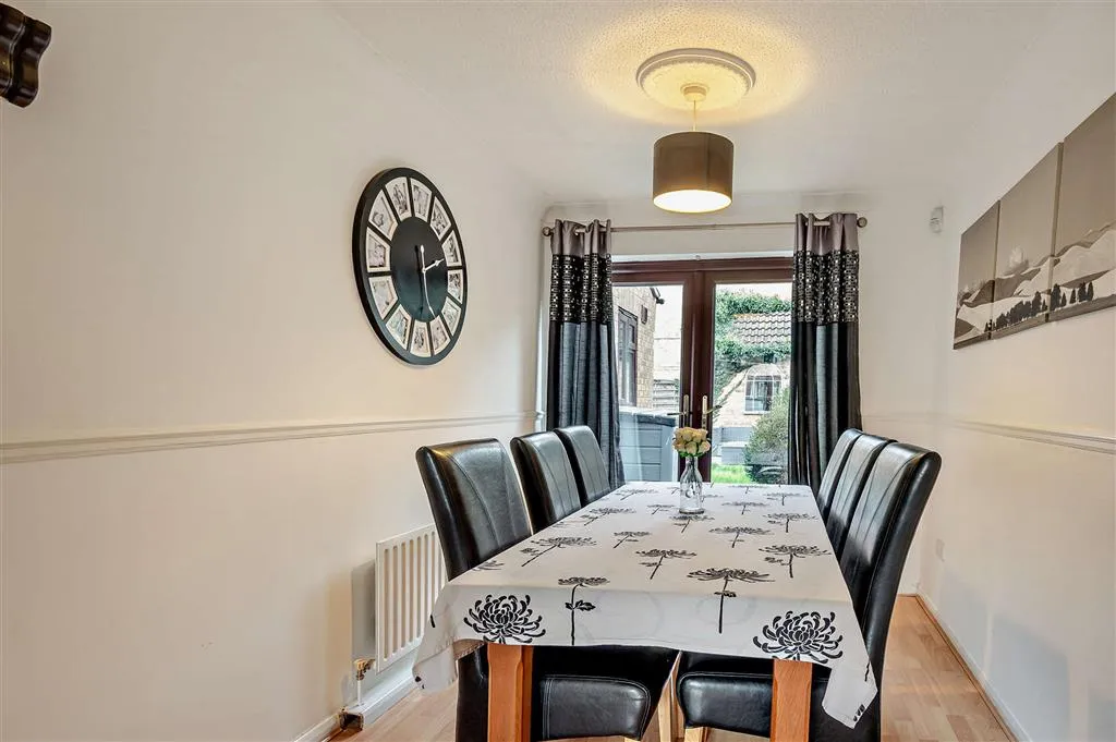 Buttercup Close, Stamford, PE9, photo 5
