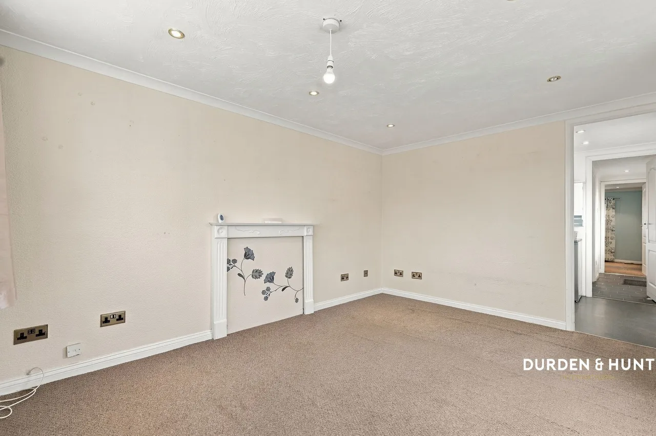Tower Park, Hullbridge, SS5, photo 2
