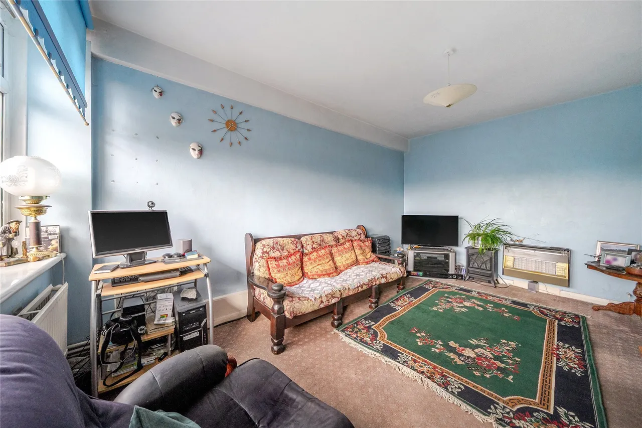 Bromley Road, London, SE6, photo 5