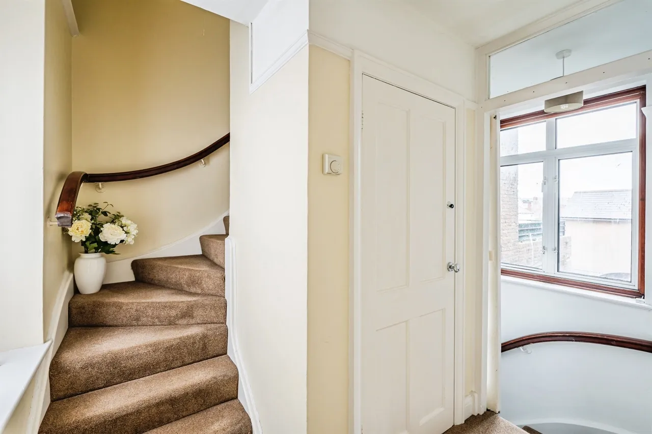 Broad Street, Seaford, BN25, photo 8