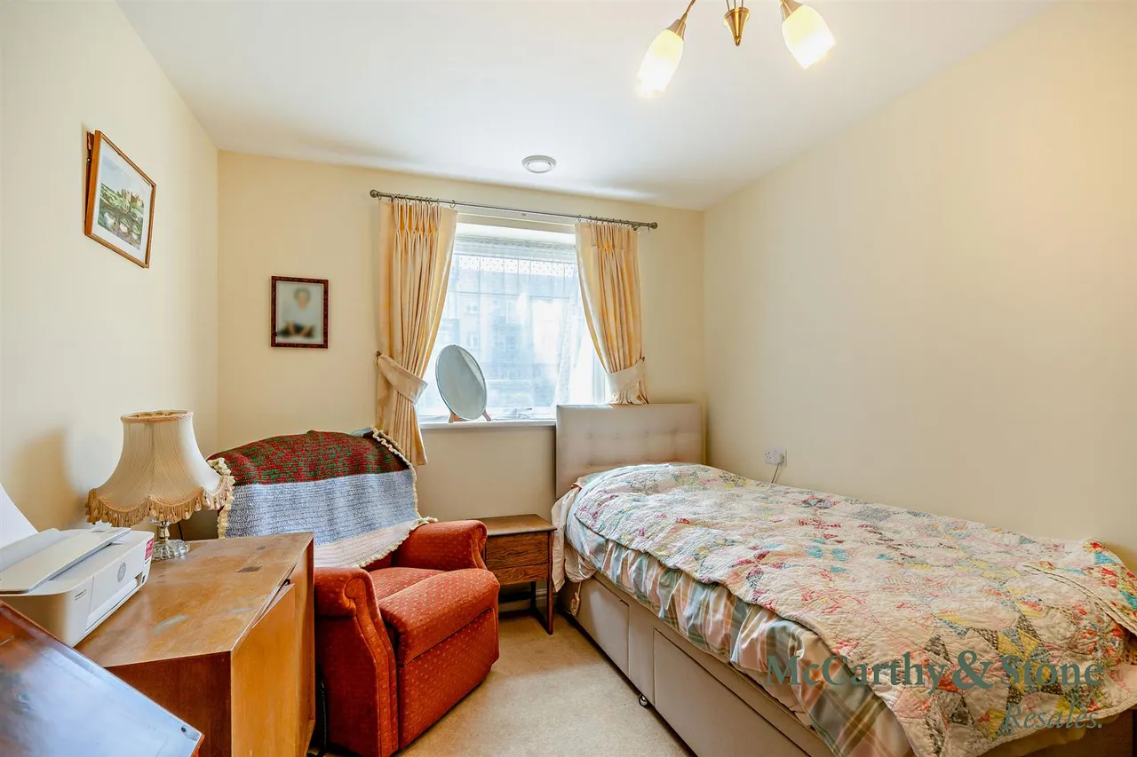 New Road, Basingstoke, RG21, photo 9