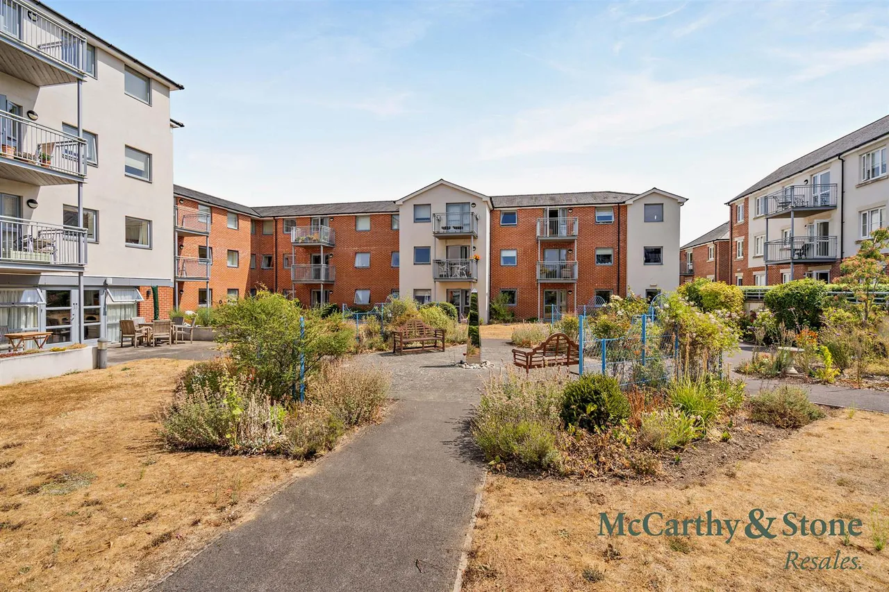 New Road, Basingstoke, RG21, photo 26